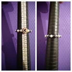 beaded initial ring